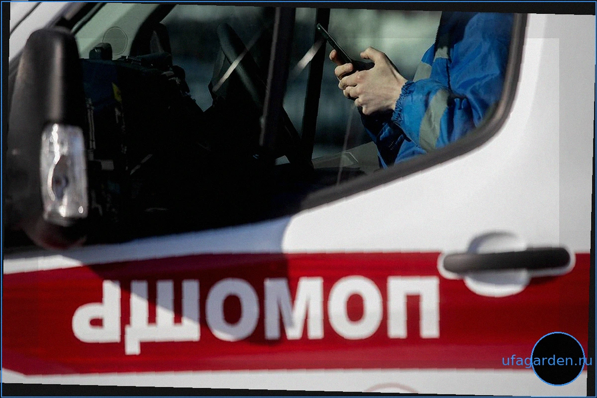 Атака беспилотников на Новороссийск: двое пострадавших и пожар на нефтебазе